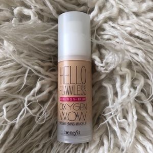 Benefit “Hello Flawless” oxygen wow foundation